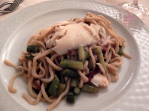 I pici cellesi con aparagus e pancetta di Cinta senese della nostra Azienda.